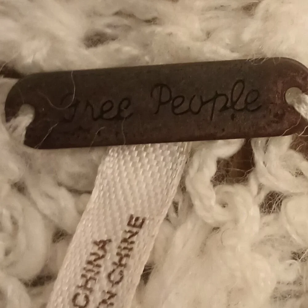 Free People Size S Cream Crochet Oversized Cropped Sweater - Picture 2 of 10